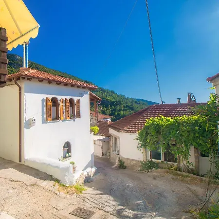 Chez Konstantinos * Kallirákhi