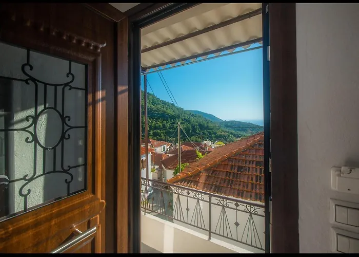 Chez Konstantinos Kallirákhi